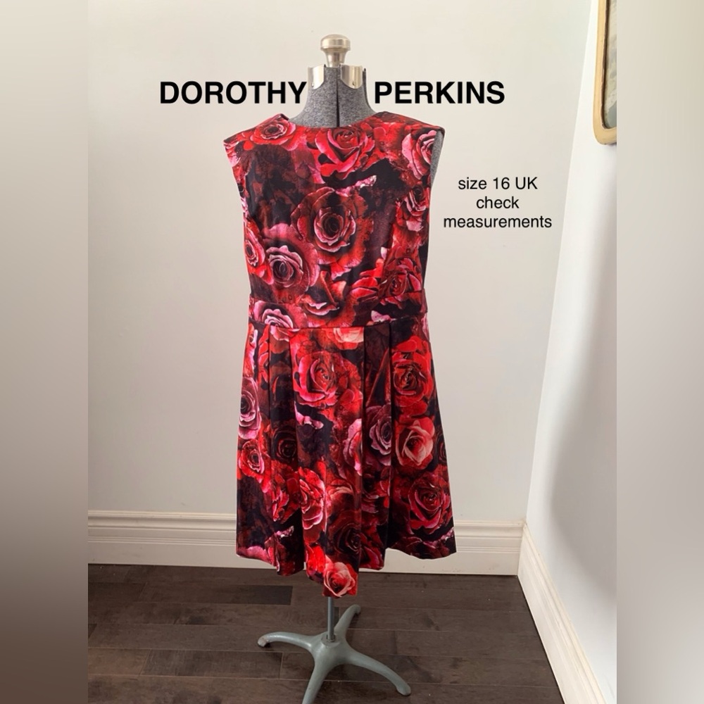 ⭐️NEW PRICE⭐️NWT DOROTHY PERKINS Sleeveless Dress UK 16 is US 12